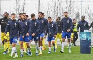 Jogador do FC Porto respira de alívio após conseguir sair!